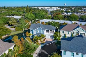 3835 Pomegranate Pl, Sarasota, FL 34239, Sold 07/08/22