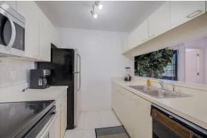 3865 59th Ave W, Bradenton, FL 34210, Sold 12/29/21