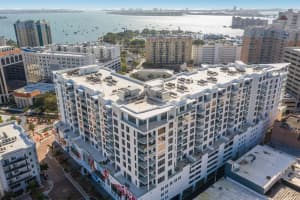 111 S Pineapple Ave, Sarasota, FL 34236, Sold 12/27/21