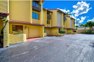 6786 Sarasea Cir, Sarasota, FL 34242, Sold 01/27/22