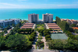2301 Gulf of Mexico Dr, Longboat Key, FL 34228, Sold 01/14/22