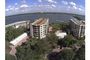 8735 Midnight Pass Rd, Sarasota, FL 34242, Sold 03/29/22