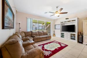 8235 72nd St E, Bradenton, FL 34201, Sold 01/13/22