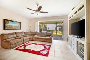 8235 72nd St E, Bradenton, FL 34201, Sold 01/13/22