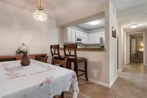 3277 S Beneva Rd, Sarasota, FL 34232, Sold 01/14/22