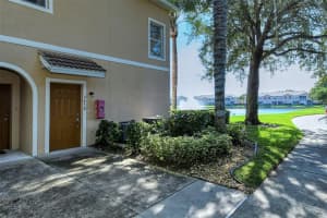 3450 Parkridge Cir, Sarasota, FL 34243, Sold 01/10/22