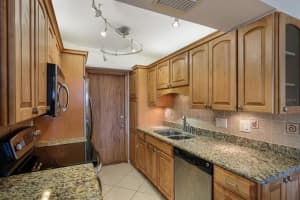 3806 Gulf of Mexico Dr, Longboat Key, FL 34228, Sold 01/21/22