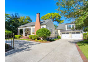 1739 Floyd St, Sarasota, FL 34239, Sold 01/19/22
