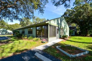 5068 Barrington Cir, Sarasota, FL 34234, Sold 12/30/21