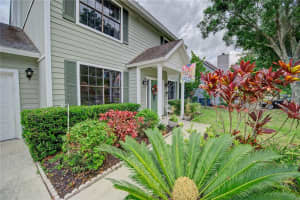 5752 Forester Lake Dr, Sarasota, FL 34243, Sold 01/13/22