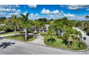 605 Wild Turkey Ln, Sarasota, FL 34236, Sold 01/18/22
