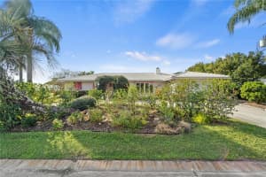 3358 Springmill Cir, Sarasota, FL 34239, Sold 01/24/22