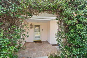 3358 Springmill Cir, Sarasota, FL 34239, Sold 01/24/22