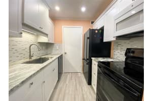 3207 S Beneva Rd, Sarasota, FL 34232, Sold 01/31/22