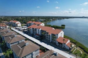 1602 Stickney Point Rd, Sarasota, FL 34231, Sold 01/26/22