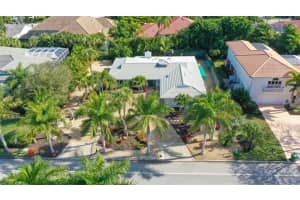 533 Bird Key Dr, Sarasota, FL 34236, Sold 01/28/22