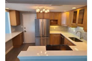 2301 Gulf of Mexico Dr, Longboat Key, FL 34228, Sold 01/20/22