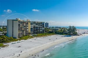 19 Whispering Sands Dr, Sarasota, FL 34242, Sold 01/18/22
