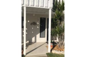 1801 Gulf Dr N, Bradenton Beach, FL 34217, Sold 01/05/22