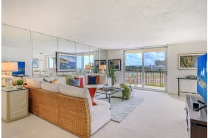 1701 Gulf of Mexico Dr, Longboat Key, FL 34228, Sold 03/30/22