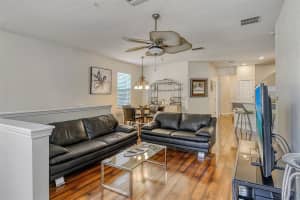 3469 Parkridge Cir, Sarasota, FL 34243, Sold 02/17/22