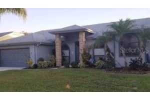 4634 Classique Dr, Sarasota, FL 34243, Sold 12/20/21
