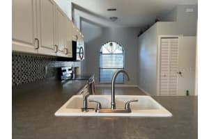 4634 Classique Dr, Sarasota, FL 34243, Sold 12/20/21