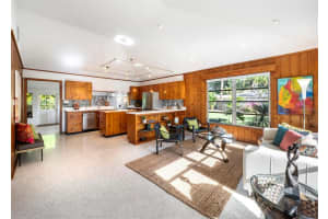 711 Russell St, Longboat Key, FL 34228, Sold 03/25/22