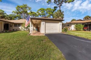 2225 Willow Tree Dr, Sarasota, FL 34231, Sold 12/31/21
