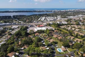 2225 Willow Tree Dr, Sarasota, FL 34231, Sold 12/31/21