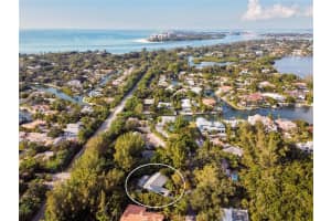 745 Tropical Cir, Siesta Key, FL 34242, Sold 01/06/22