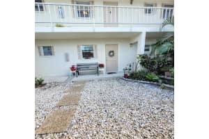 2851 Swifton Dr, Sarasota, FL 34231, Sold 01/28/22