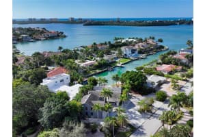 122 N Warbler Ln, Sarasota, FL 34236, Sold 12/16/21