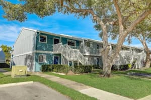 6033 34th St W, Bradenton, FL 34210, Sold 01/27/22