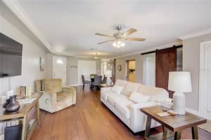 375 Bobby Jones Rd, Sarasota, FL 34232, Sold 02/03/22