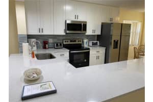 4301 46th Ave W, Bradenton, FL 34210, Sold 04/04/22