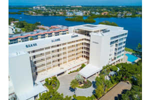 1325 S Portofino Dr, Siesta Key, FL 34242, Sold 01/31/22