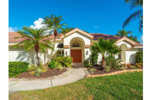 8900 Misty Creek Dr, Sarasota, FL 34241, Sold 01/27/22
