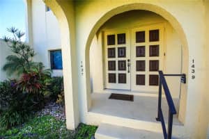 1437 57th St W, Bradenton, FL 34209, Sold 04/18/22