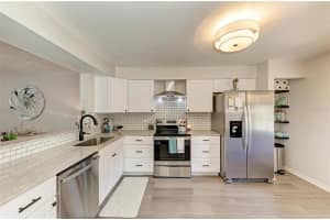 6101 34th St W, Bradenton, FL 34210, Sold 02/04/22