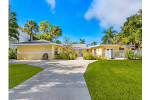 5300 Avenida Del Mare, Siesta Key, FL 34242, Sold 04/29/22