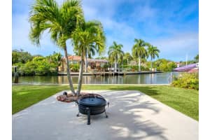 5300 Avenida Del Mare, Siesta Key, FL 34242, Sold 04/29/22