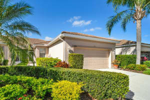4024 Cascade Falls Dr, Sarasota, FL 34243, Sold 03/07/22