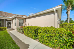 4024 Cascade Falls Dr, Sarasota, FL 34243, Sold 03/07/22