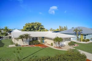 3716 Royal Palm Dr, Bradenton, FL 34210, Sold 02/18/22