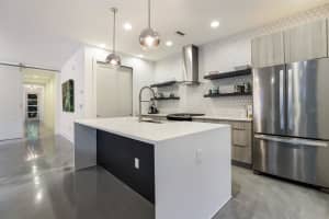 5217 Asher Ct, Sarasota, FL 34232, Sold 02/22/22