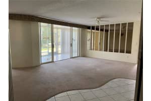 6101 34th St W, Bradenton, FL 34210, Sold 02/14/22