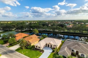 7572 Ridge Rd, Sarasota, FL 34238, Sold 02/07/22