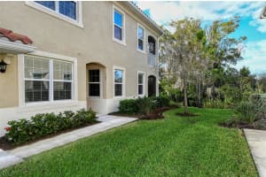 8382 Enclave Way, Sarasota, FL 34243, Sold 01/31/22