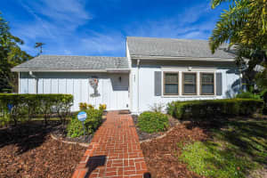 243 Greenwood Ave, Sarasota, FL 34243, Sold 02/14/22